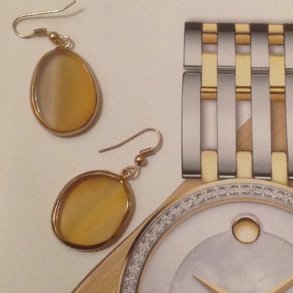 Gold tone earrings , new - Picture 2 of 3